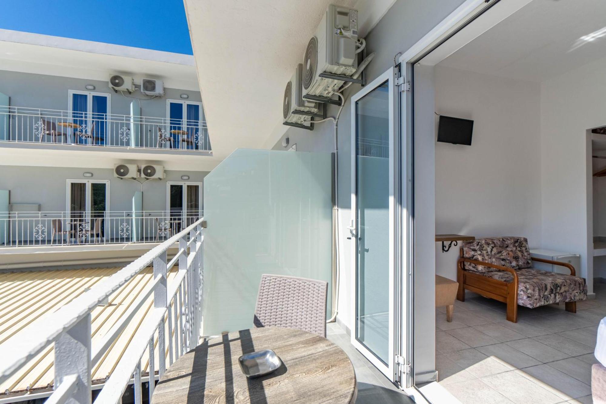 Angela Hotel & Apartments Gouvia Dış mekan fotoğraf
