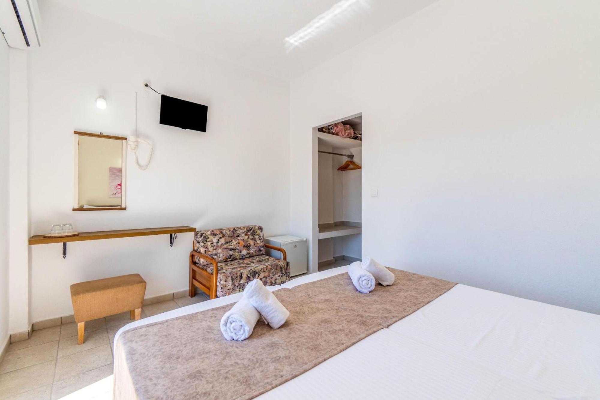 Angela Hotel & Apartments Gouvia Dış mekan fotoğraf